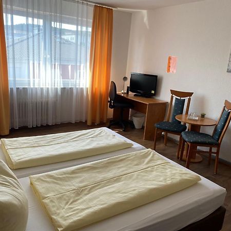 Hotel Sonne - Haus 1 Идштайн Экстерьер фото